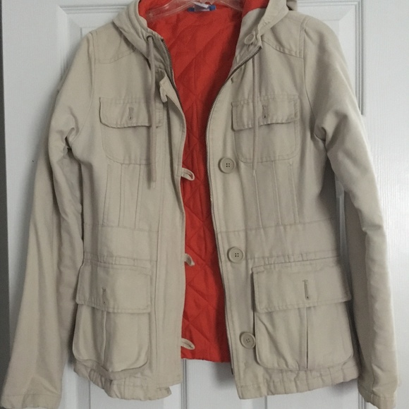 Coat - Picture 1 of 4